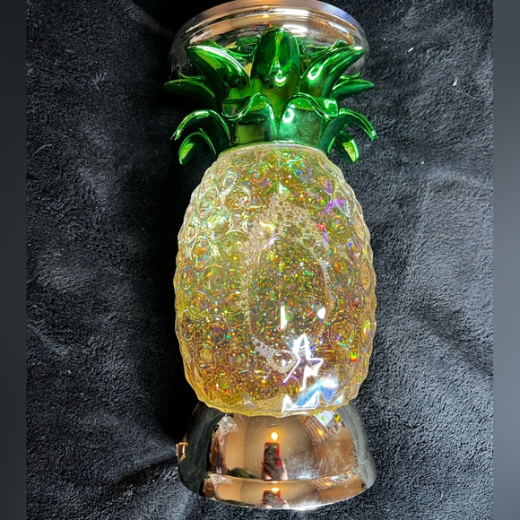 Bath & Body Works Other Bath Body Works Light Up Pineapple 3wick